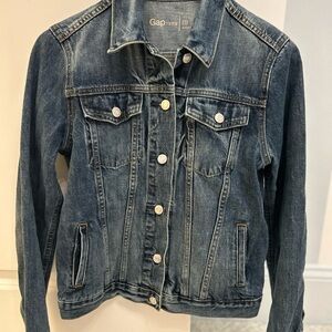 GAP Women's Classic Blue Denim Jacket